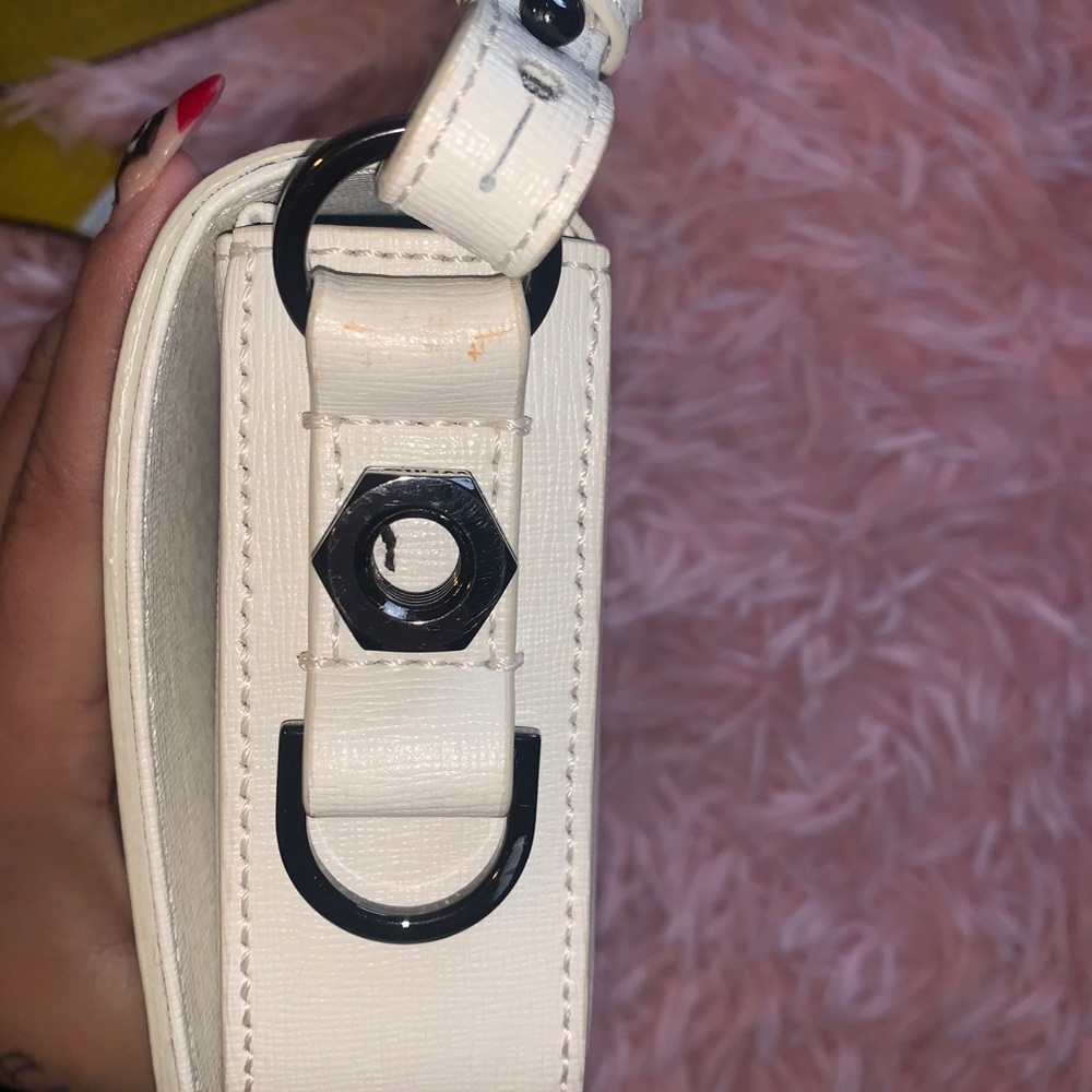 Off white bag - Picture 3 of 8